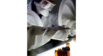 Why choose BIOCLEAN™ nitrile isolator/RABS gloves?